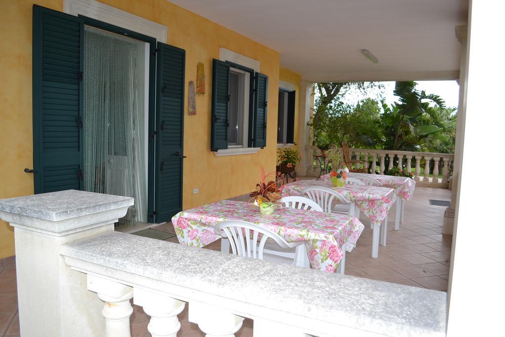 B&B Villa Bismi Монтероні-ді-Лечче Екстер'єр фото